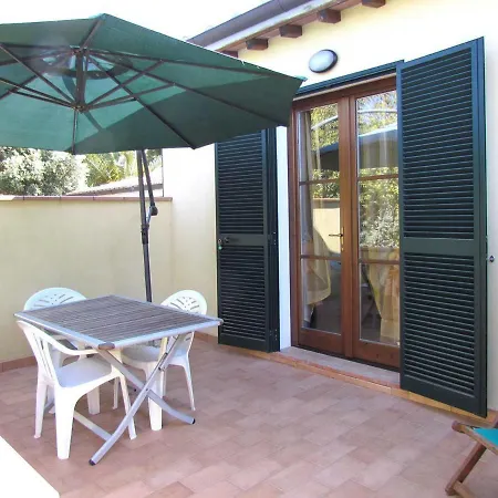 Holiday home Locazione Turistica Gelsi - Clv244